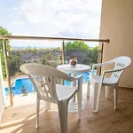 Amfibia Complex 3*