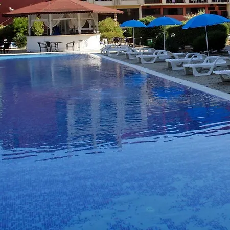 Amfibia Complex 3*