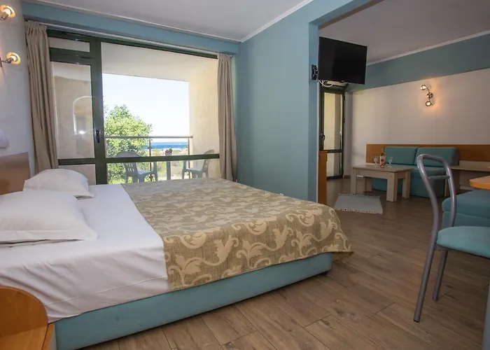 Hotel Amfibia Complex